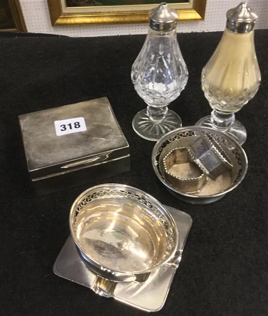 Silver ashtray 3oz, cig box, napkin rings, etc